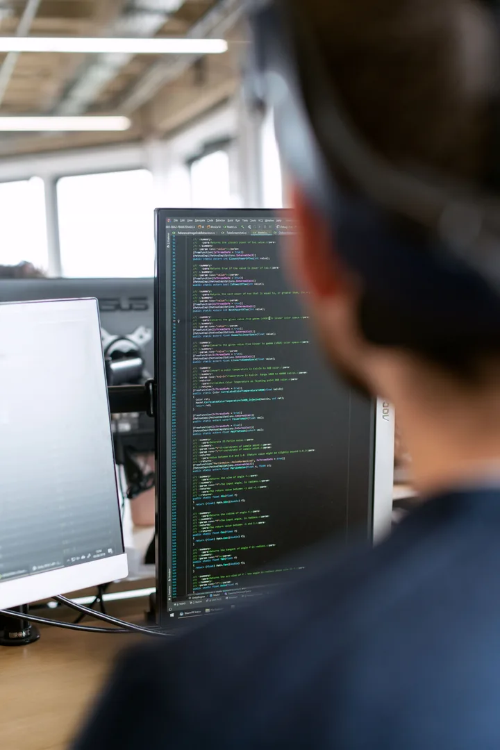 Network engineer planning a LogicVein migration from legacy network management platforms
